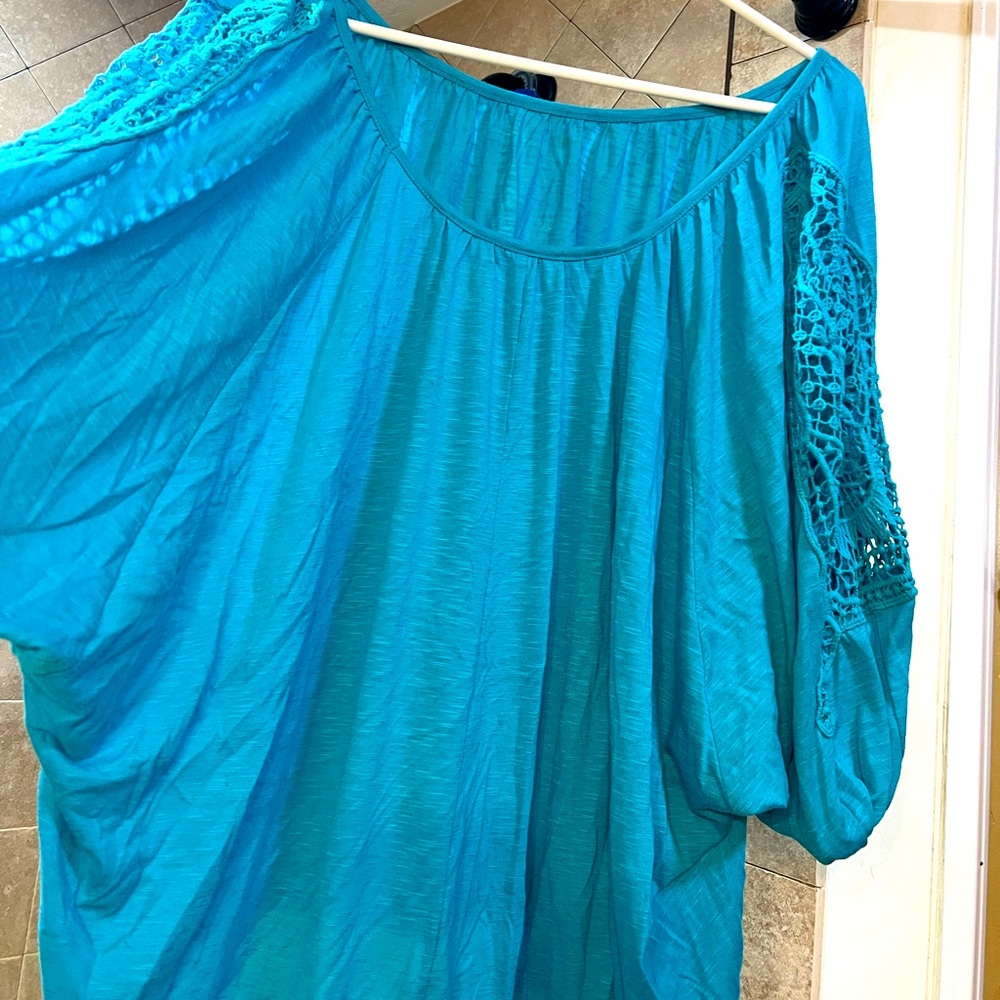 Beautiful in blue.  Plus size size top 2X
